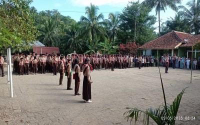 Upacara Bendera memperingati Hardiknas ke-66